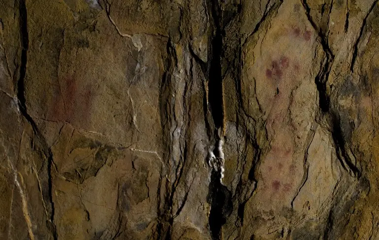 Неандертальці створювали мистецтво 64 тисячі років тому - нове дослідження доводить їхню здатність до абстрактного мислення - новини науки Неандертальці створювали мистецтво 64 тисячі років тому - нове дослідження доводить їхню здатність до абстрактного мислення - новини науки 1