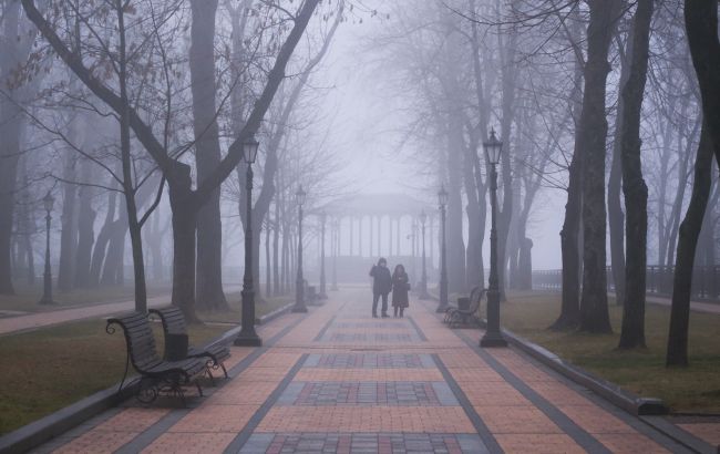 Погода в Україні 2 листопада - країну накриє густий туман 1