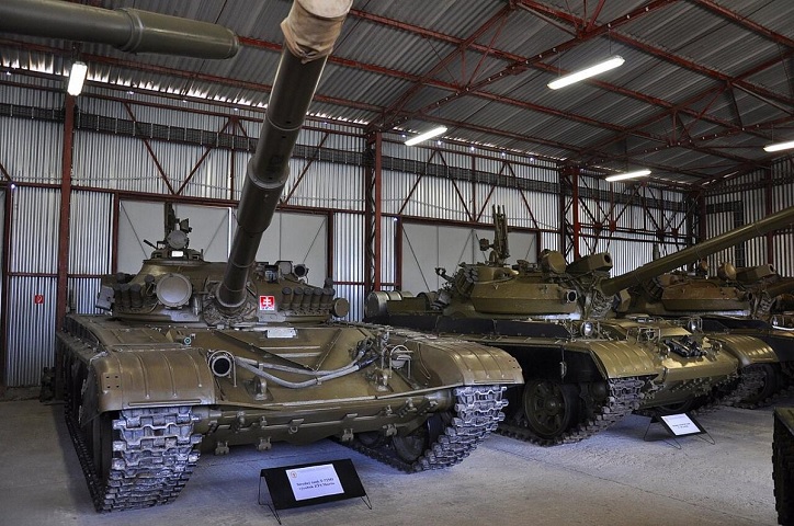 Росія почала масово знімати з консервації архаїчні модифікації Т-72 1