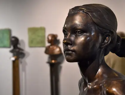 Скульптор Анатолій Кущ відкриває масштабну експозицію у Києві - фоторепортаж 9