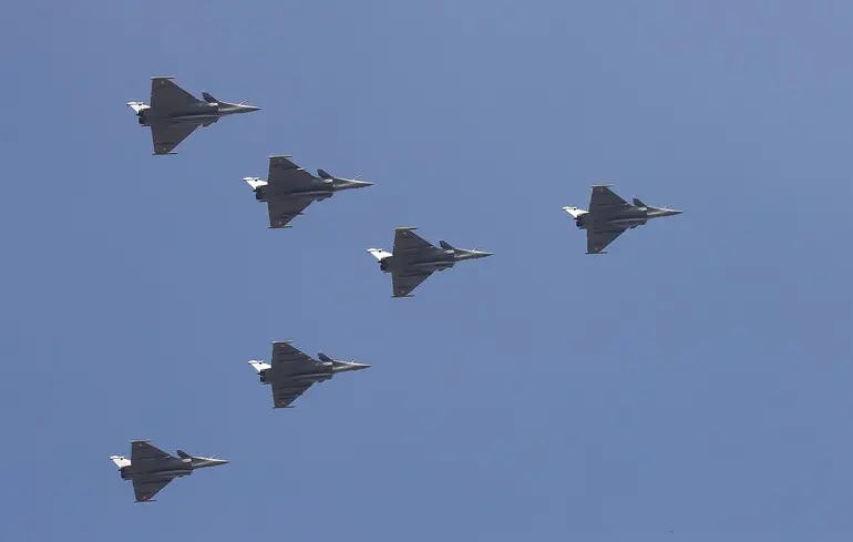 Угода про літаки із Францією – що планує підписати Зеленський – Новини України 1