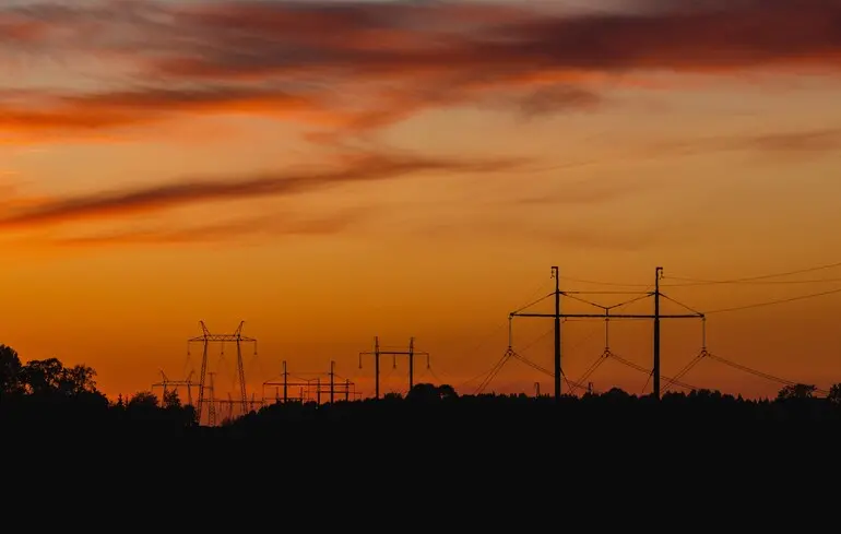 Укренерго про погіршення ситуацію в енергосистемі - до ворожих ударів приєдналась негода 1