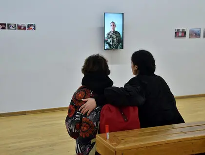 Війна як фон творчості - друга частина виставки Різні місця у Києві - фоторепортаж 10