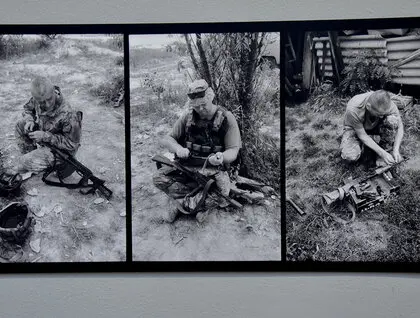 Війна як фон творчості - друга частина виставки Різні місця у Києві - фоторепортаж 4