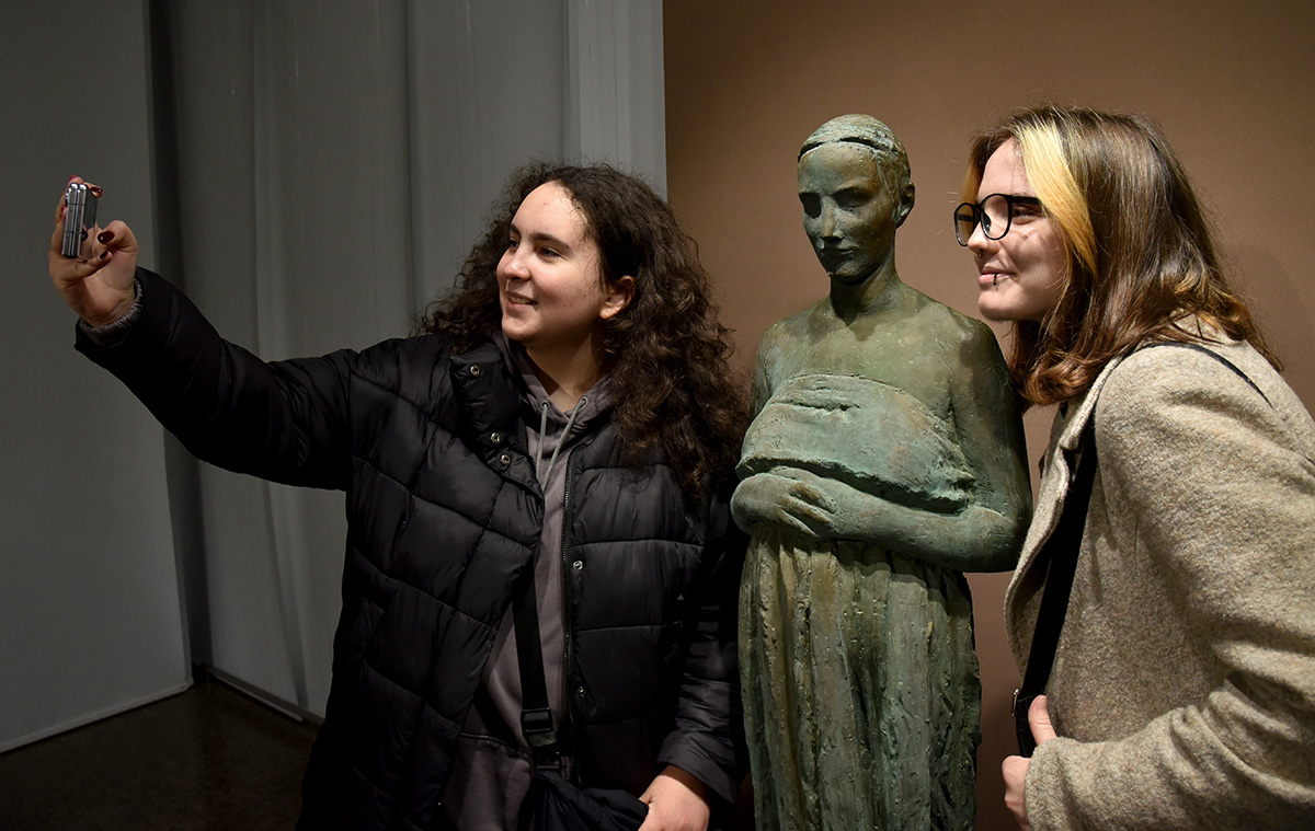 Виставка «Олександр Сухоліт. Родина» - у Музеї історії Києва показали унікальне портфоліо літографій - фото 20