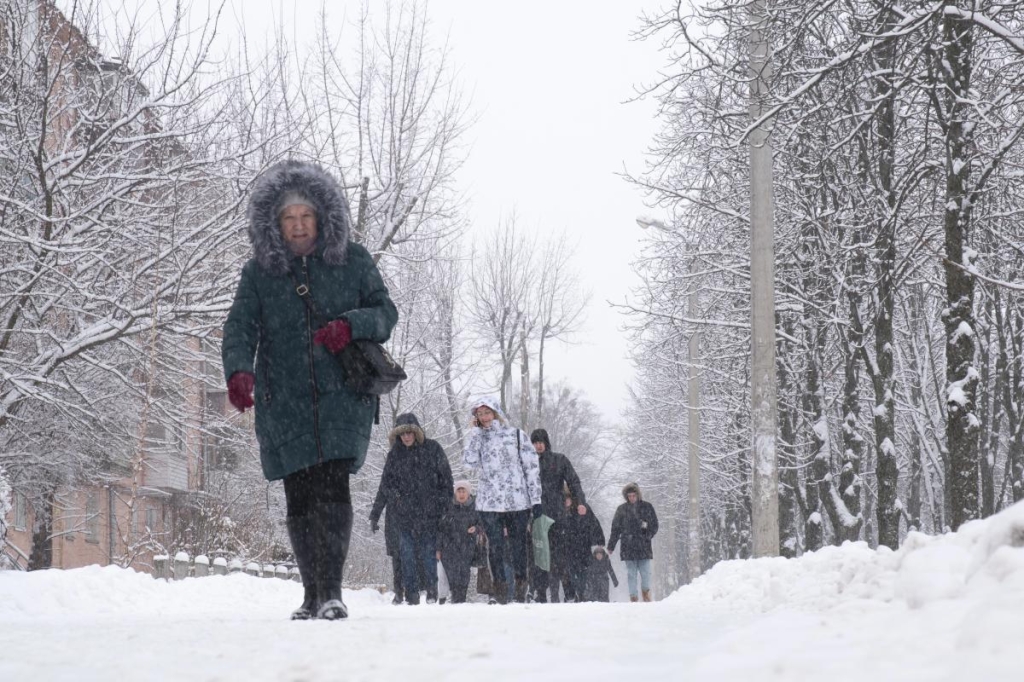 Хуртовини й сильний вітер: на Харків насувається зивоа негода (інфографіка)