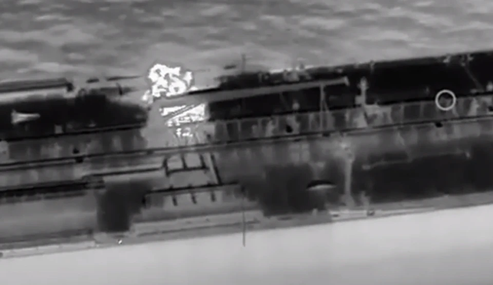 Каспій у вогні: як Україна атакує російські платформи й топить тіньовий флот 5