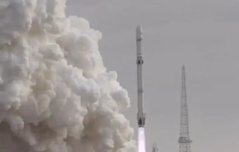 Китайська багаторазова ракета зазнала невдачі - Long March 12A вийшла на орбіту, але втратила перший ступінь - новини технологій 1