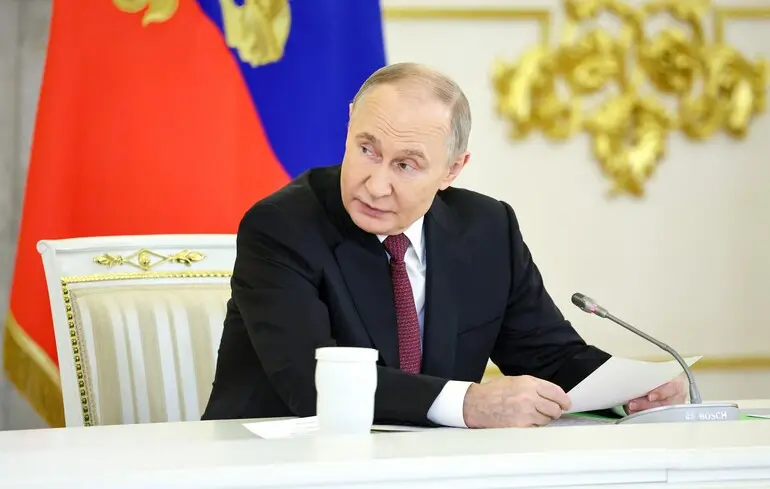 Путін знову заговорив про виведення ЗСУ з Донбасу - цього разу під час своєї прямої лінії - відео 1