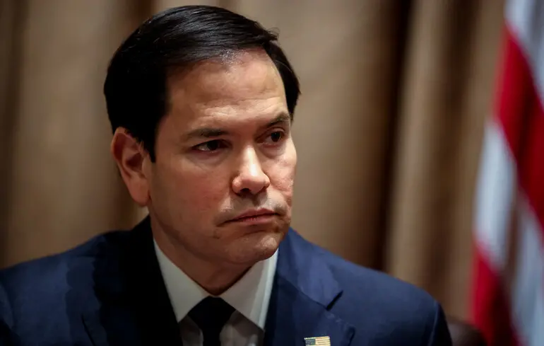 Співпраця між США та Японією - Рубіо заявив, що США можуть підтримувати зв'язки одночасно і з Японією і з Китаєм 1