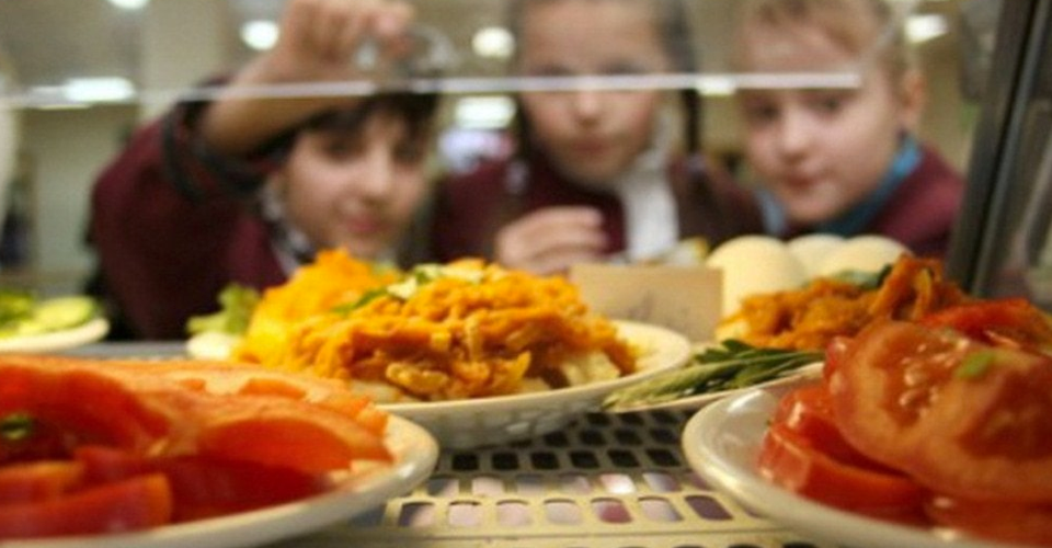 Учні 1-11 класів отримуватимуть безкоштовне харчування 1