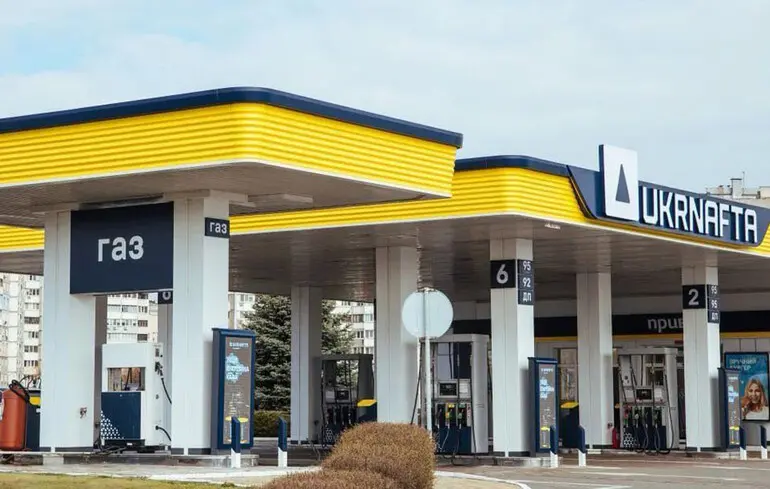 Укрнафта без Коломойського за три роки заробила більше, ніж за два десятиліття 1