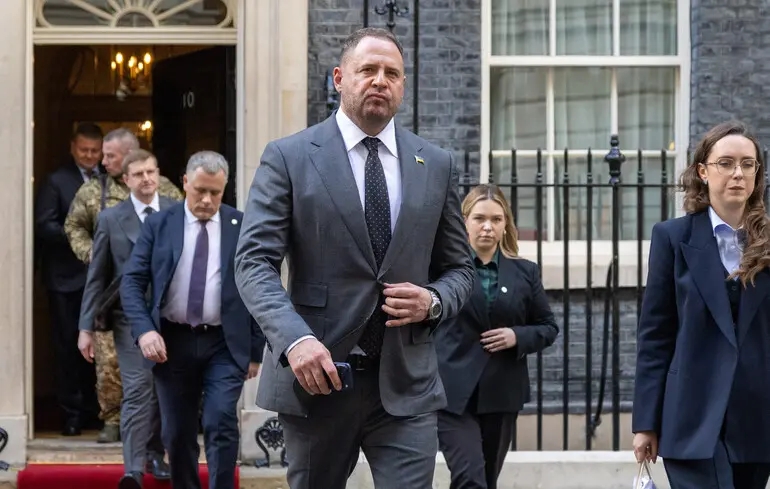 Відставка Єрмака - які посади продовжує займати колишній очільник ОП Відставка Єрмака - які посади продовжує займати колишній очільник ОП 1