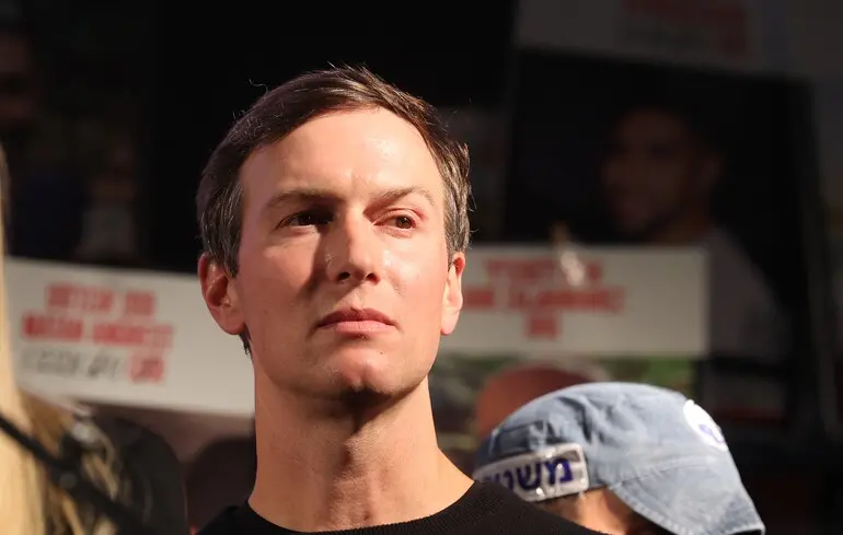 Зять Трампа Джаред Кушнер став головним перемовником щодо війни - у CNN пояснили причини Зять Трампа Джаред Кушнер став головним перемовником щодо війни - у CNN пояснили причини 1