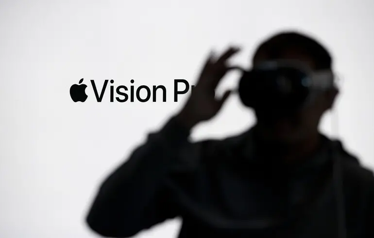 Apple скорочує виробництво Vision Pro - компанія переглядає стратегію VR - новини технологій 1
