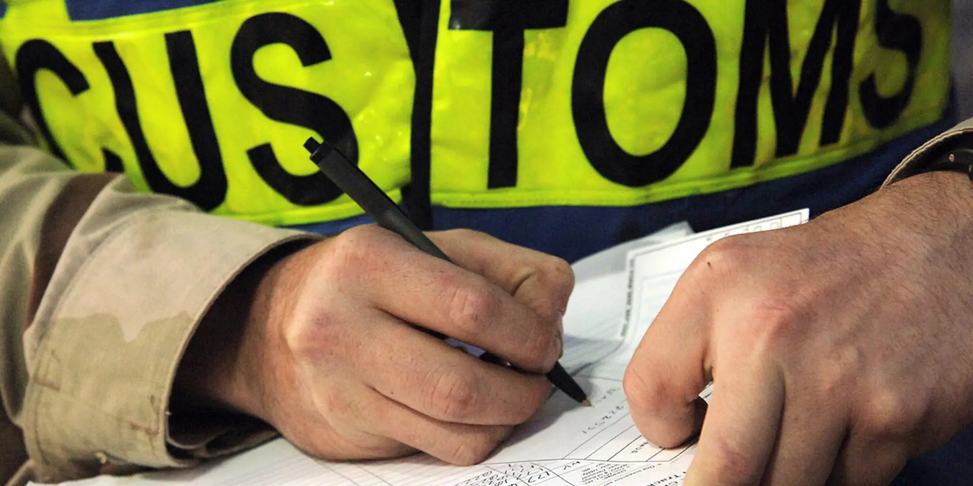 Чи потрібно розмитнювати посилки, які коштують менше 150 євро? 5