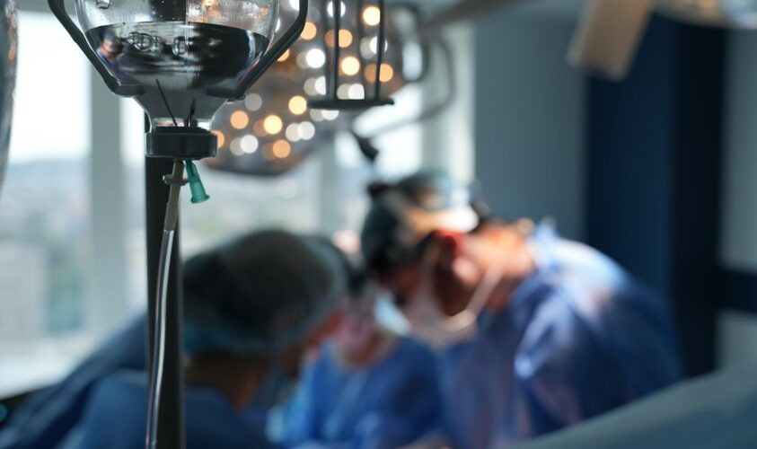 Українські медики повідомляють про нові випадки газової гангрени на фронті 1