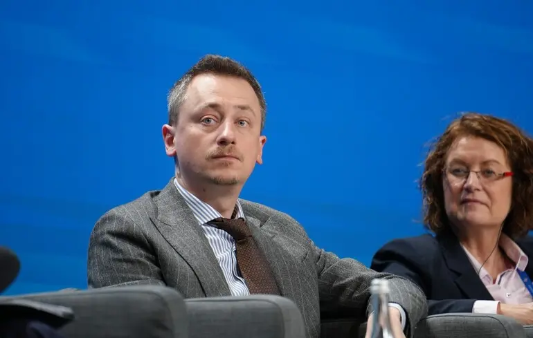 26 лютого відбудуться переговори між Україною та США, під час яких учасники розглянуть три ключові питання. 26 лютого відбудуться переговори між Україною та США, під час яких учасники розглянуть три ключові питання. 1