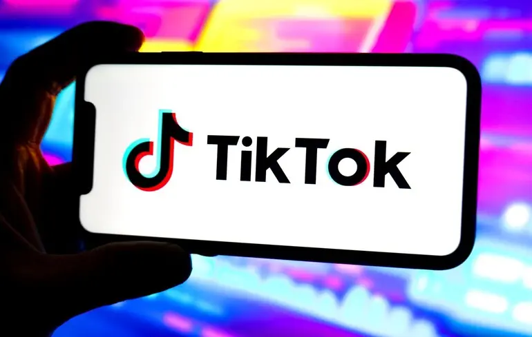 Безкінечне прокручування в TikTok спричиняє залежність – Європейський Союз може вимагати змін у дизайні додатку. 1