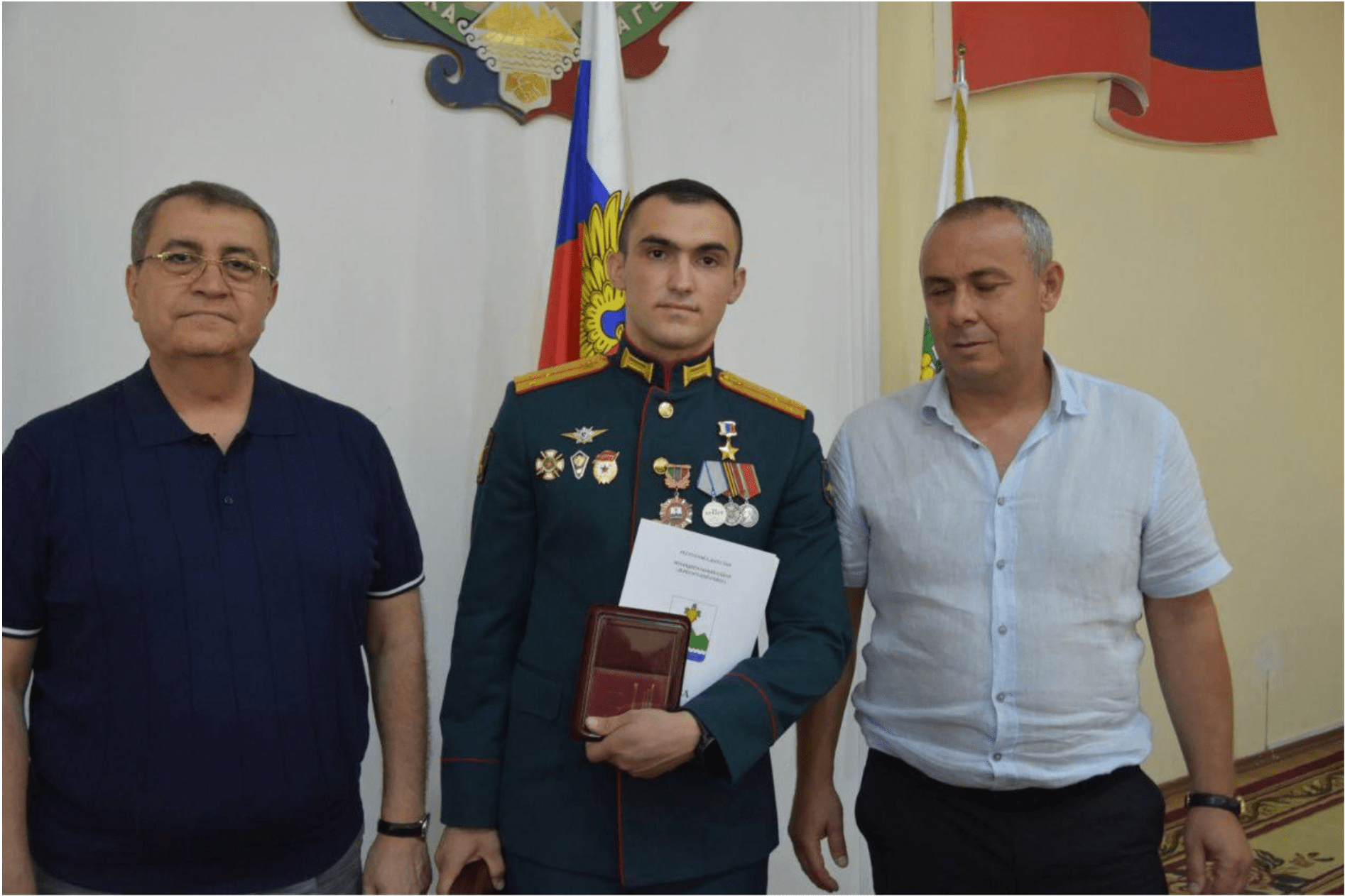 Брат високопосадовця з Дніпра вручив нагороду окупанту: подробиці інциденту (фото) 2