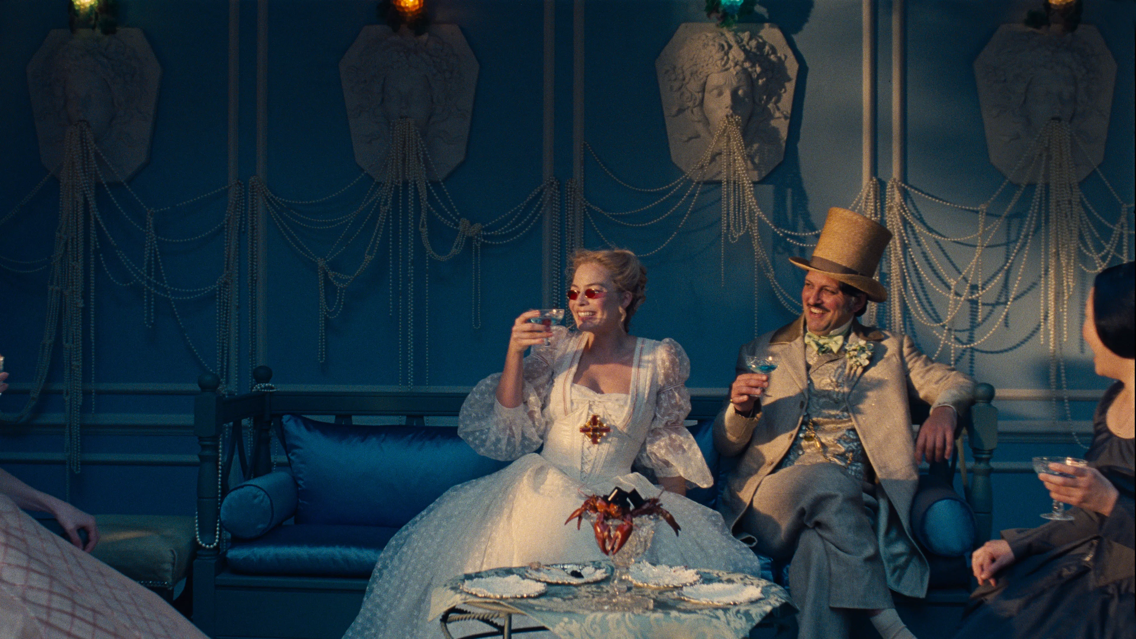 Буремний перевал - Марго Роббі та Джейкоб Елорді оживляють роман Емілі Бронте 4