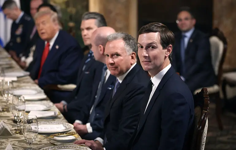 Дипломатична стратегія Трампа - однакові представники на переговорах з Іраном і Росією - новини міжнародної політики. 1