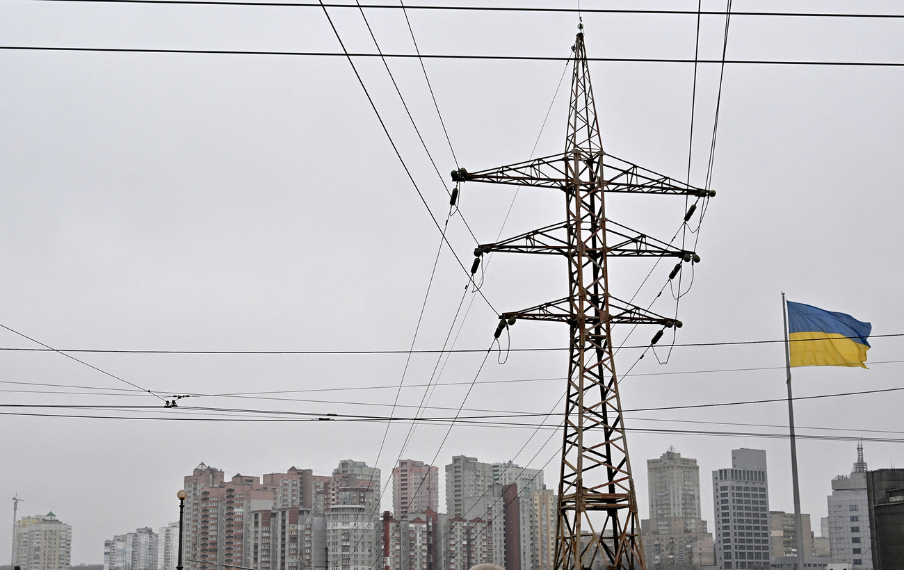 Енергетичний шантаж: чи залишиться Україна без світла та дизеля з Угорщини і Словаччини Енергетичний шантаж: чи залишиться Україна без світла та дизеля з Угорщини і Словаччини 3