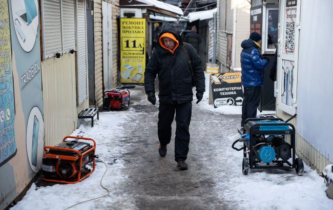 Графіки діють не всюди: в частині областей ввели аварійні відключення світла 1
