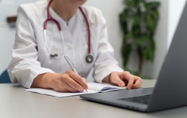 Гроші за хворобу та декрет: як в Україні змінилися ліміти на виплату лікарняних 1