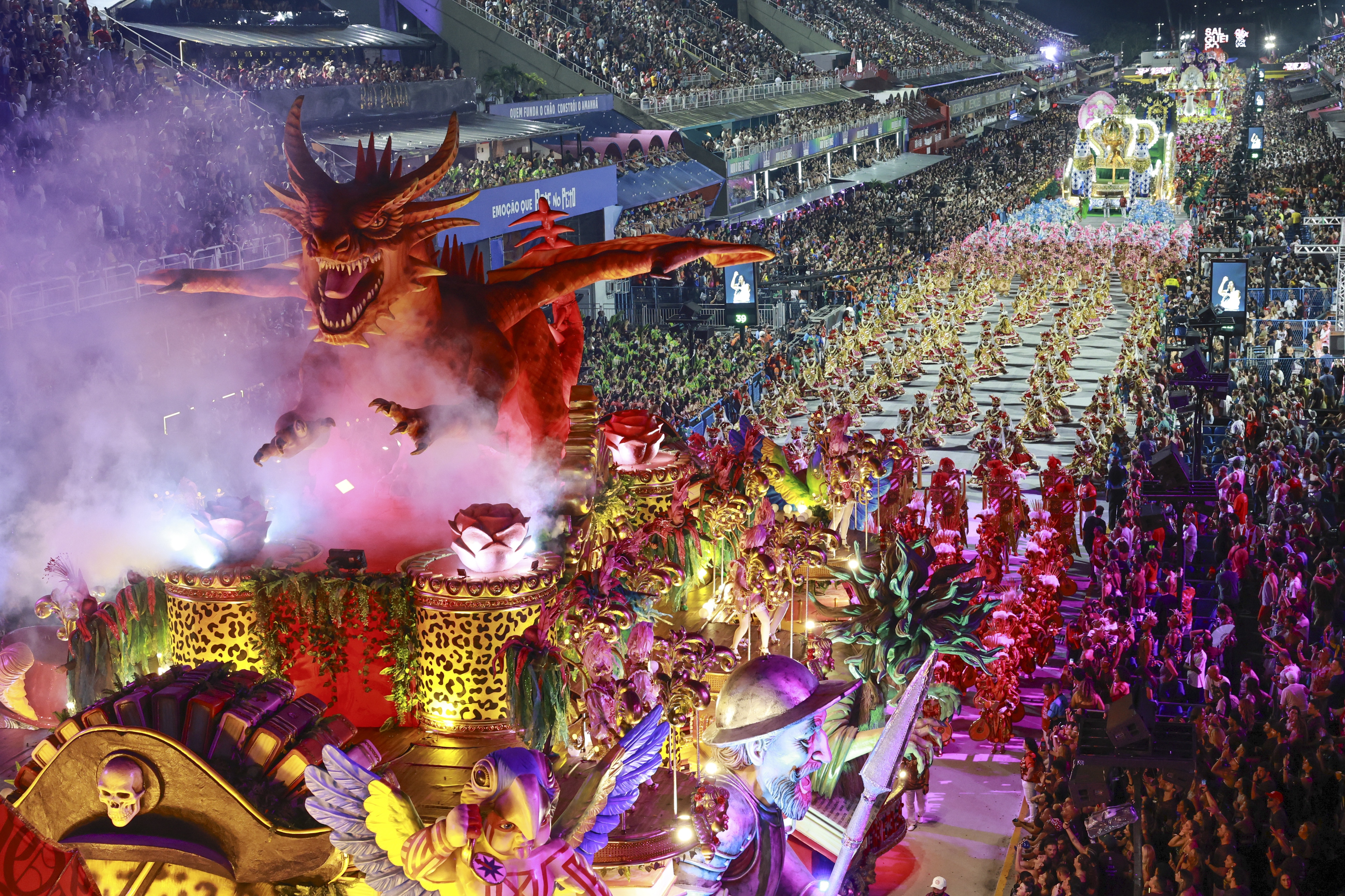 Карнавальні святкування в Ріо-де-Жанейро - місто розраховує на 8 мільйонів відвідувачів та значні фінансові надходження - фото. 10