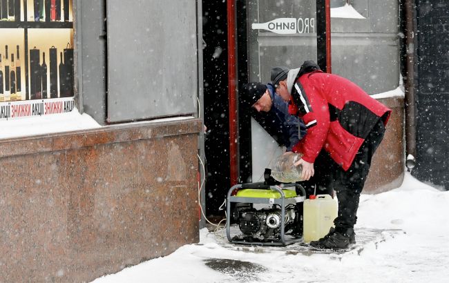 Місце, заправка та "відпочинок": як безпечно використовувати генератор і зберігати пальне 1
