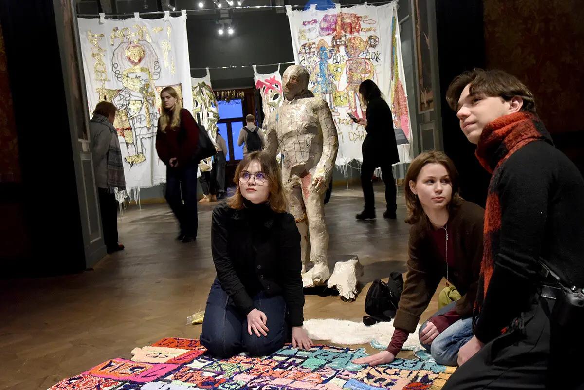 Мистецтво як передчуття раю: персональна виставка Анни Сапон у Музеї Ханенків 12