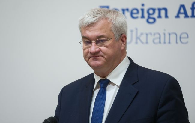 "Моральний дегенерат". Сибіга розніс президента ФІФА за плани щодо Росії 1