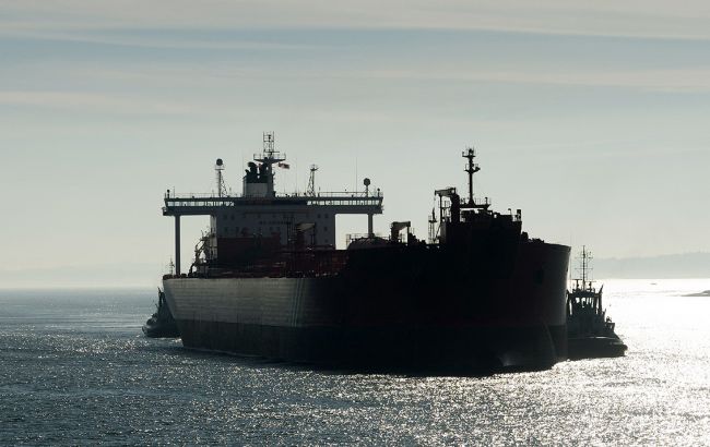 Морська блокада США: в Індійському океані затримали черговий танкер-порушник (відео) У Індійському океані було затримано ще один танкер, який порушив правила, в рамках морської блокади, запровадженої США. (відео) 1