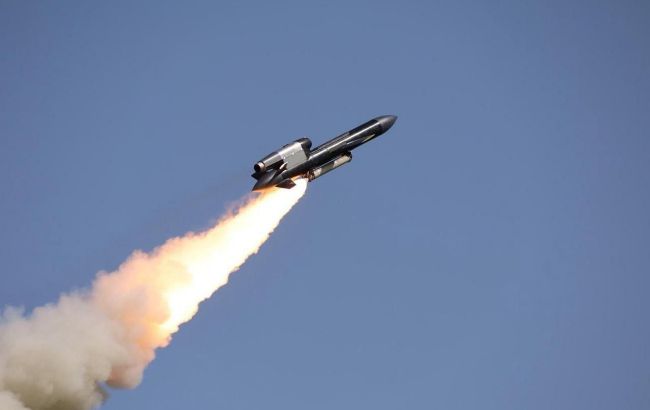 НАБУ проти ракетної програми? Обшуки у Fire Point назвали загрозою для фронту 1