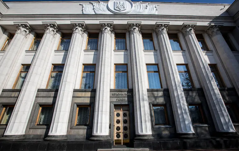 Народні обранці не отримали отруєння в їдальні, а захворіли на норовірус. 1