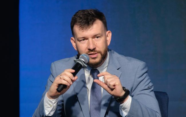 Пенсії в Україні зростуть вже в березні: Улютін назвав ліміти підвищення 1