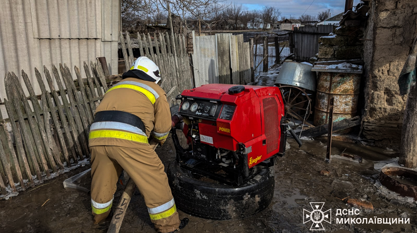 Підтоплення, ожеледиця й перекриті дороги: де в Україні негода наробила лиха 4