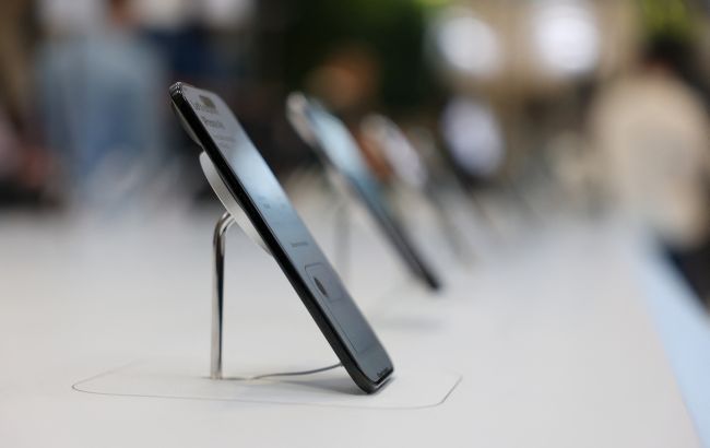 Покажуть iPhone 17e та новий MacBook? Тім Кук анонсував "великий тиждень" 1