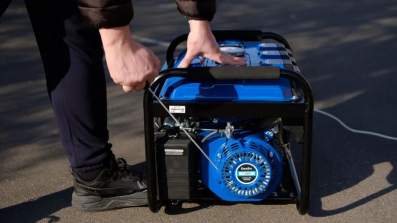 Ресторани зобов'язані інформувати відвідувачів про те, що у рахунок буде включено витрати на генератор. 1