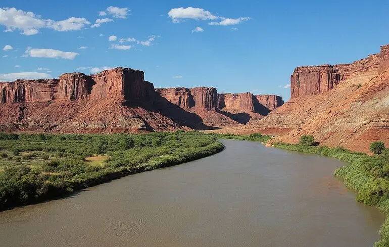 Річка Грін-Рівер мільйони років тому мала напрямок течії вгору. Дослідники роз'яснили, яким чином це могло статися. 1