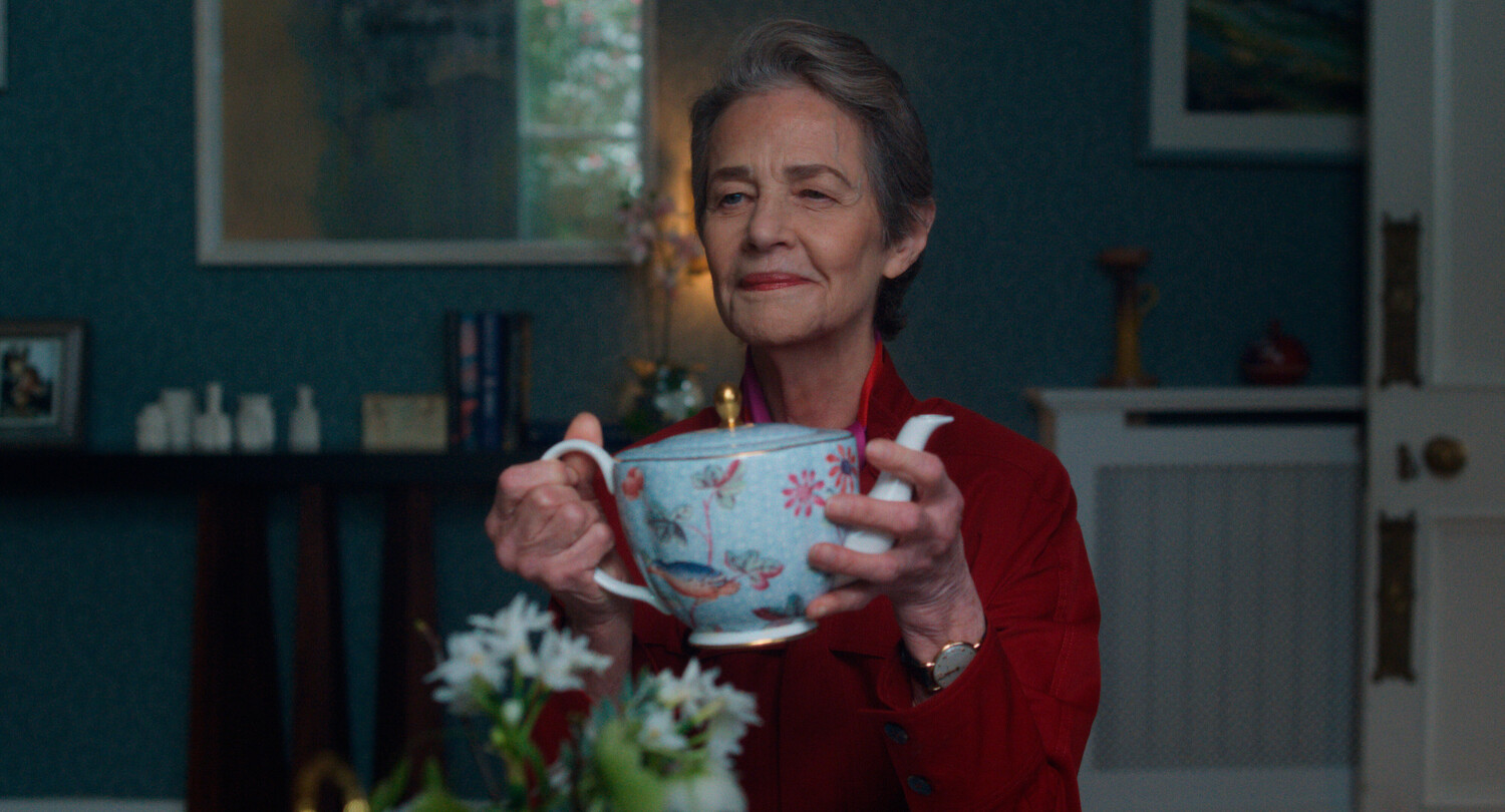 Сентиментальна цінність та Батько, мати, сестра, брат - Чому сім'ї обирають дистанцію, а не примирення 12