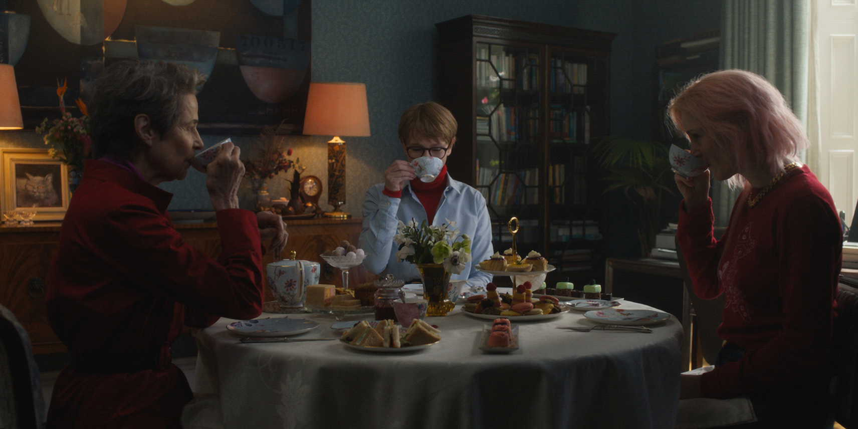 Сентиментальна цінність та Батько, мати, сестра, брат - Чому сім'ї обирають дистанцію, а не примирення 11