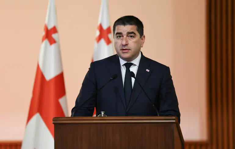 Шалва Папуашвілі висловив критику на адресу Володимира Зеленського. Спікер парламенту Грузії поділився своїми думками щодо ситуації. Шалва Папуашвілі висловив критику на адресу Володимира Зеленського. Спікер парламенту Грузії поділився своїми думками щодо ситуації. 1