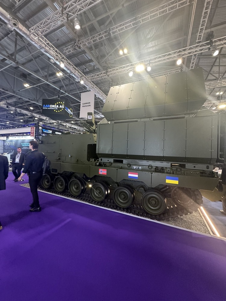 Стало відомо, хто фінансував автомобілі підтримки ACSV для Збройних Сил України. 3