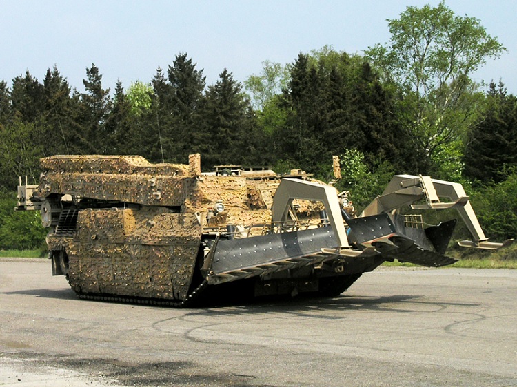 Стало відомо, хто фінансував автомобілі підтримки ACSV для Збройних Сил України. 2