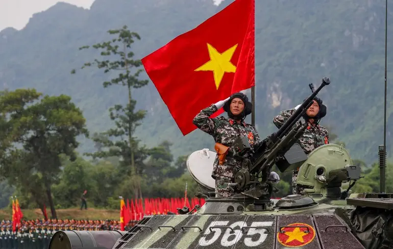 Традиційний споживач з Росії в Азії починає дистанціюватися від російської військової продукції. 1