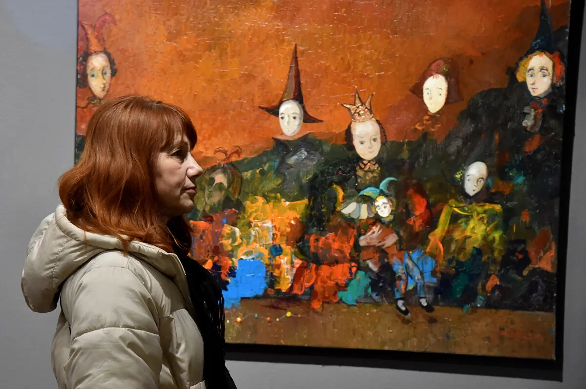 У Київській картинній галереї відкрилась виставка Люди художника Темо Свірелі 6