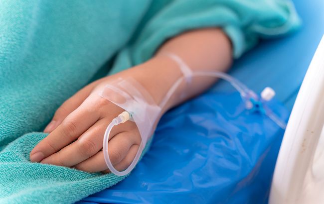 У Львові розслідують масове отруєння дорослих і дітей: що може бути причиною 1