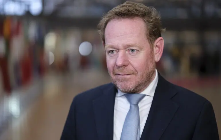 У Міністерстві закордонних справ Нідерландів прокоментували питання гарантій безпеки для України, зазначивши, які загрози існують. 1